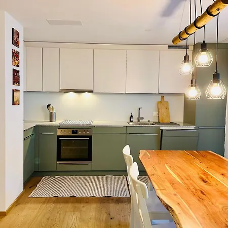 Apartamento Peak - *